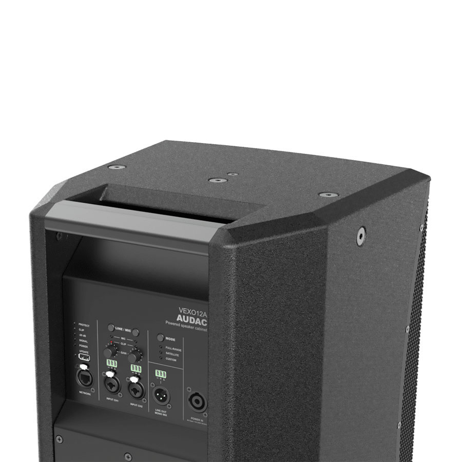 BOOMTONEDJ Traveler 400 batterijluidspreker, (IR-afstandsbediening, 400 W), ideaal voor mobiele DJ's en privéfeesten, Bluetooth, geïntegreerd licht, USB /SD, telescopische draaggreep